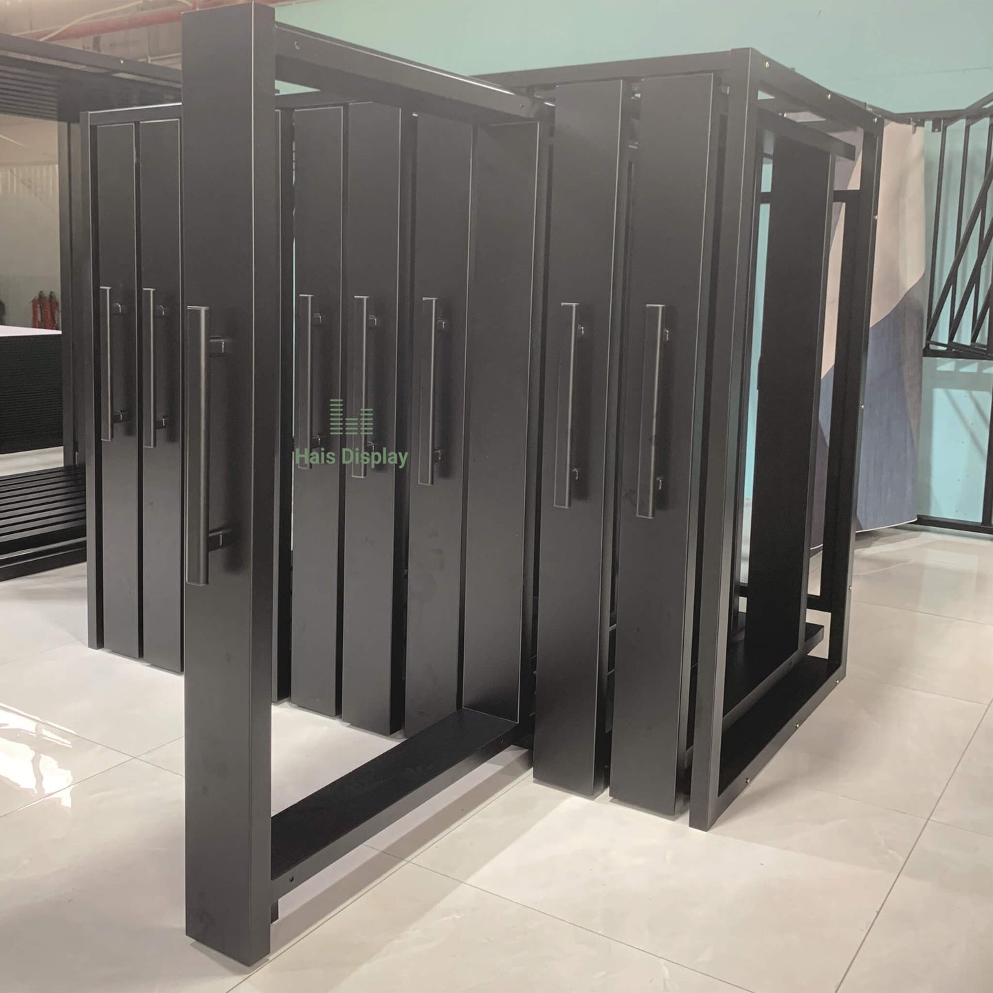 Présentoir de porte de salle d'exposition M-20