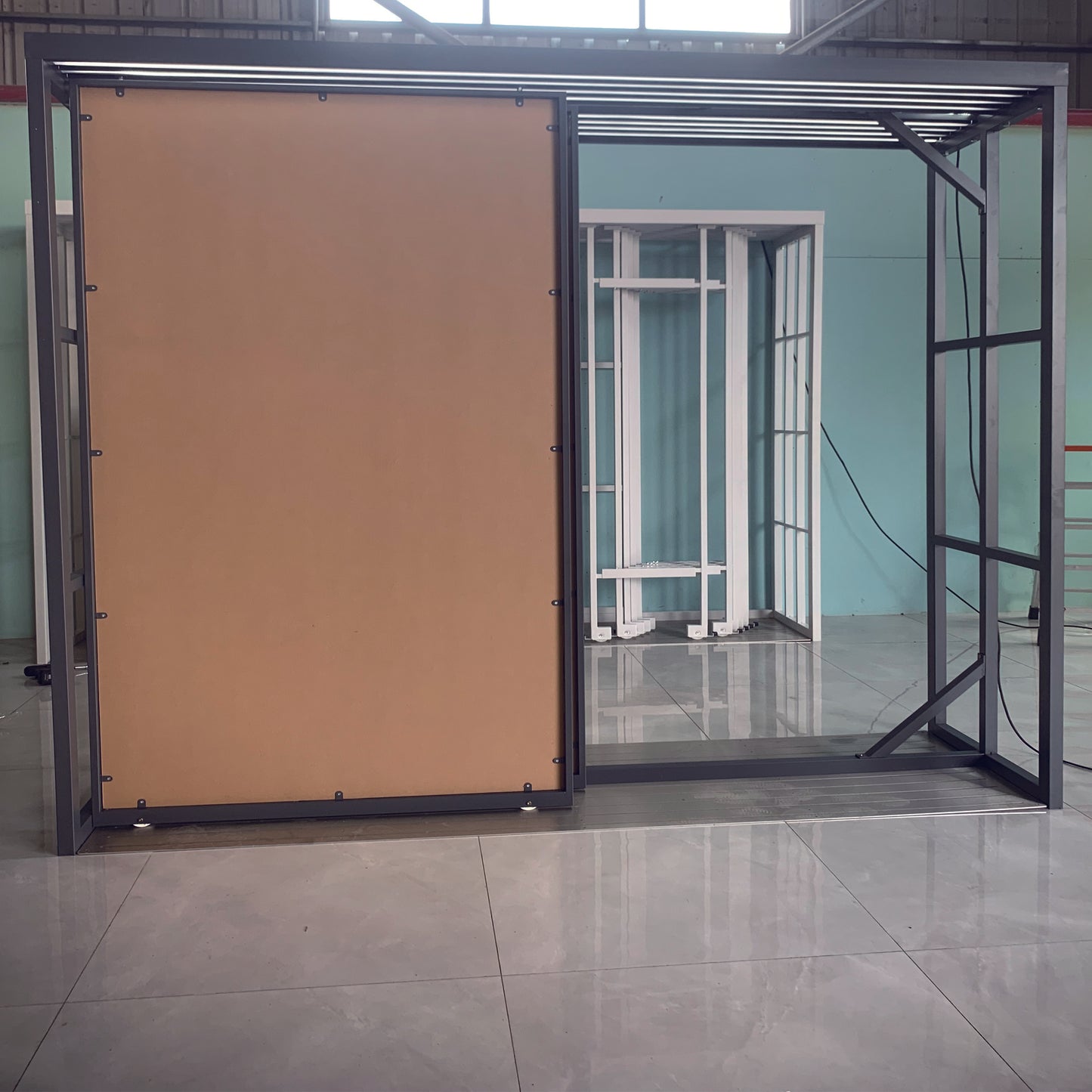 حامل عرض بلاط منزلق - قابل للتعديل 600 × 1200 مم