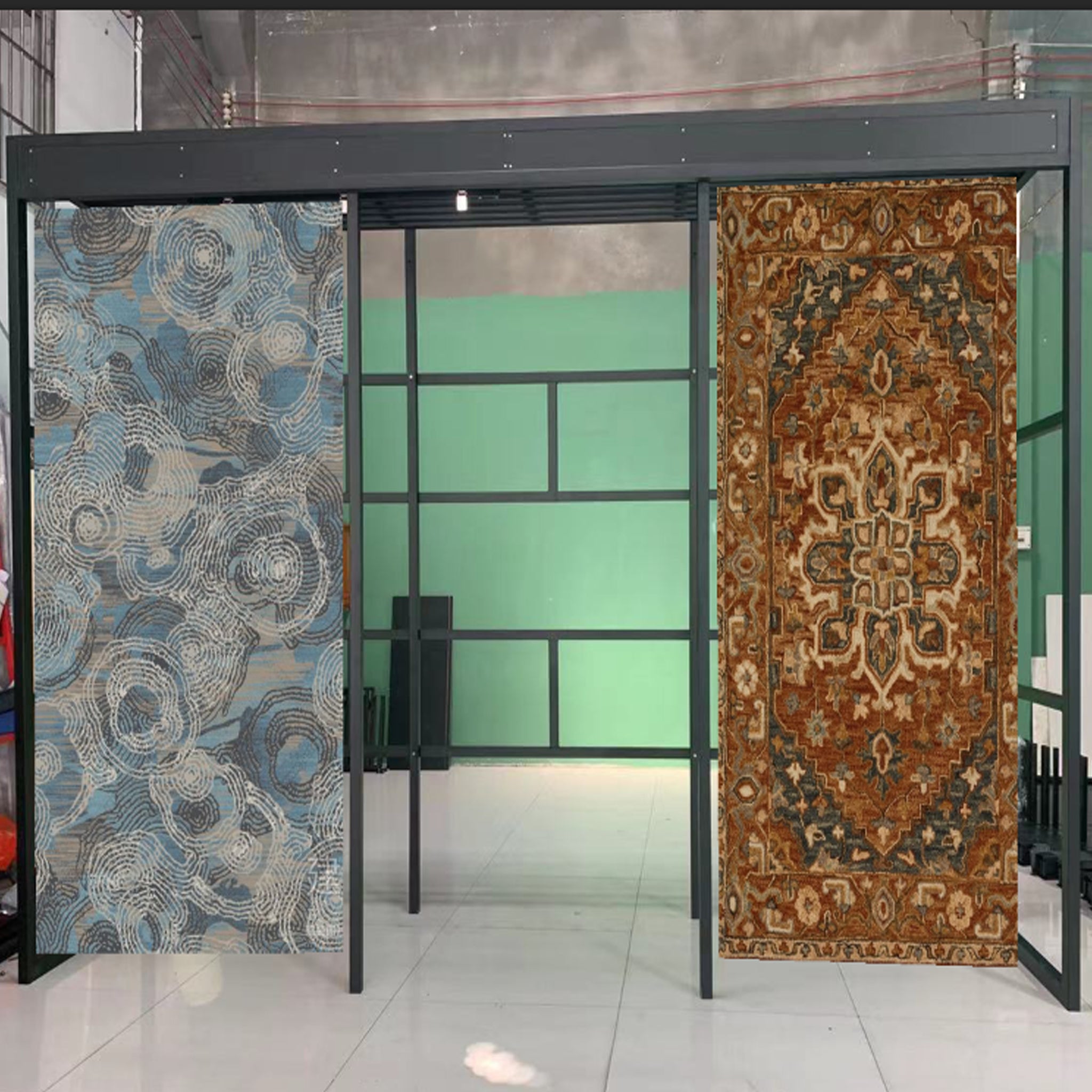 Sliding Rug Display – Hais Display